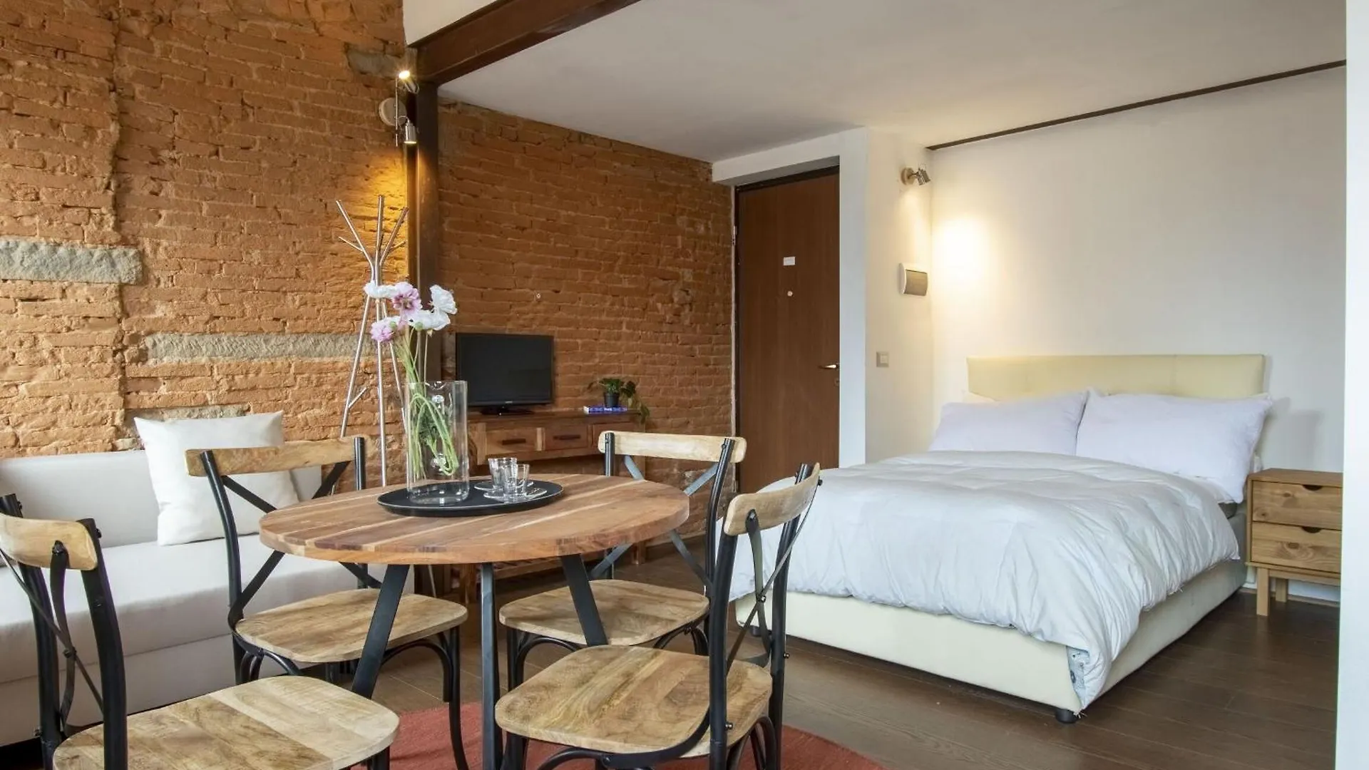Italian Experience-Brunelleschi Loft Daire Floransa