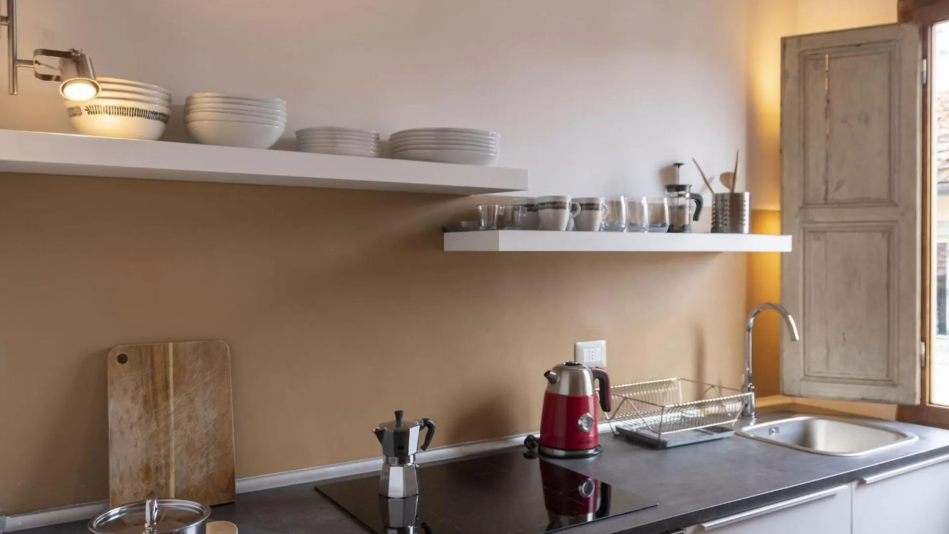 Italian Experience-Brunelleschi Loft Apartment Florence Italy
