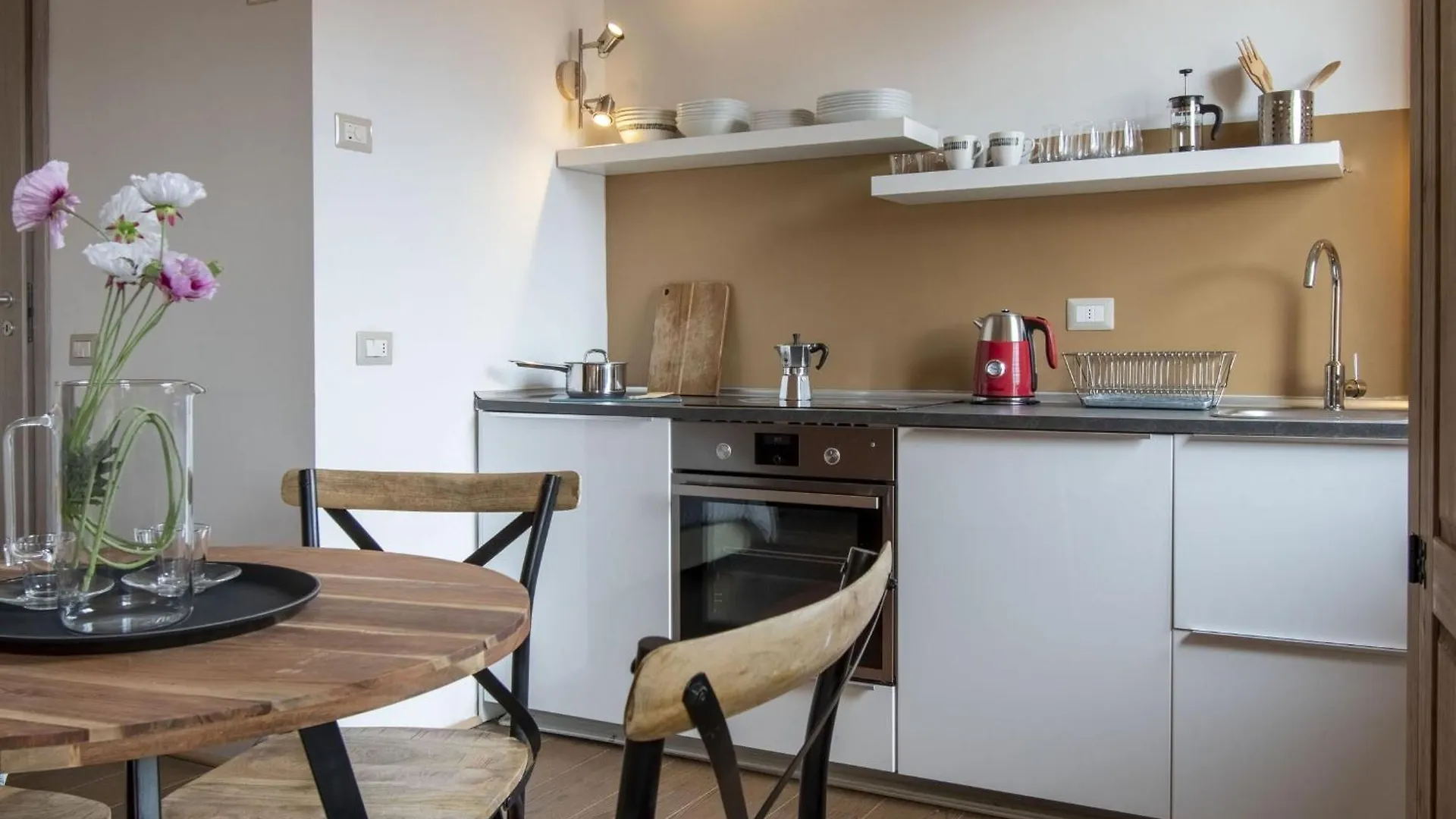Italian Experience-Brunelleschi Loft Apartment Florence